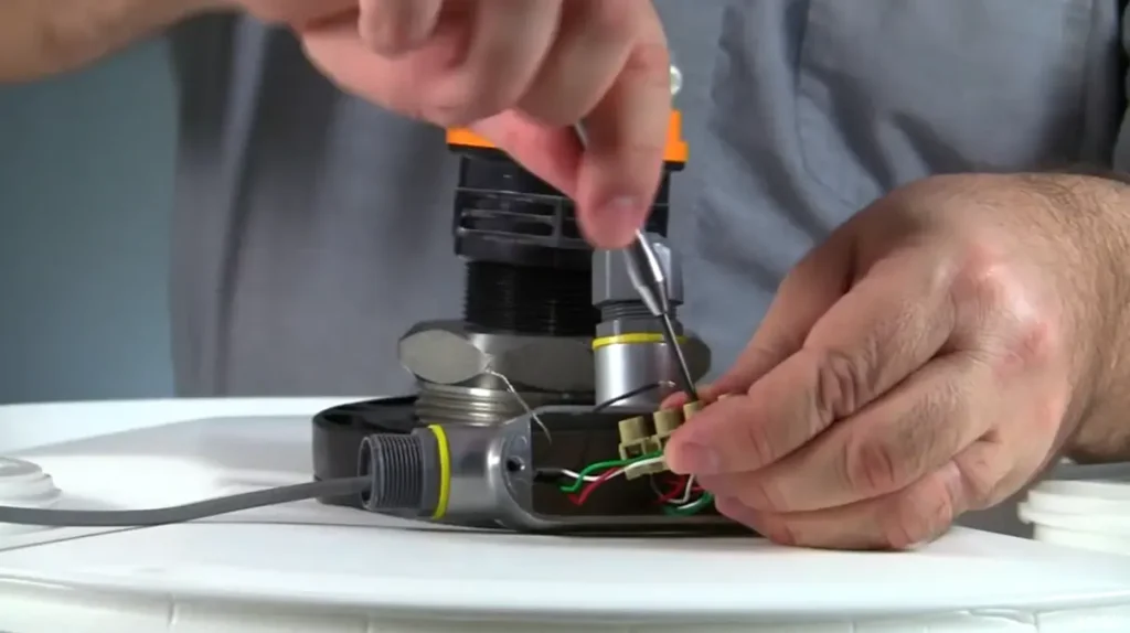 How to Wire a Daisy Chain for Tank Cloud Sensors